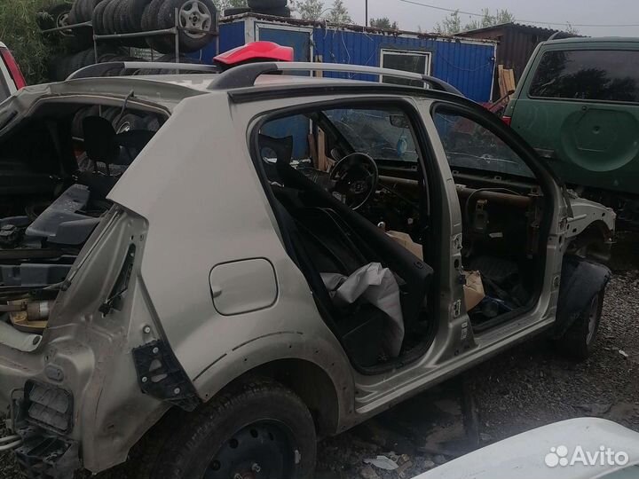 Кузов по частям Renault sandero 1 2009-2014