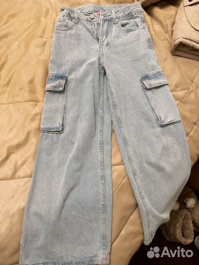 Джинсы, продаю пакетом несколько вещей