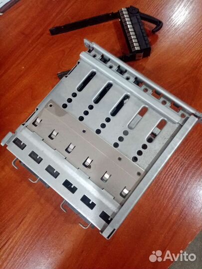 Салазки, корзина, стойка для жёстких дисков