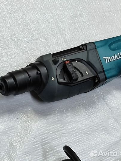 Перфоратор Makita HR 2470