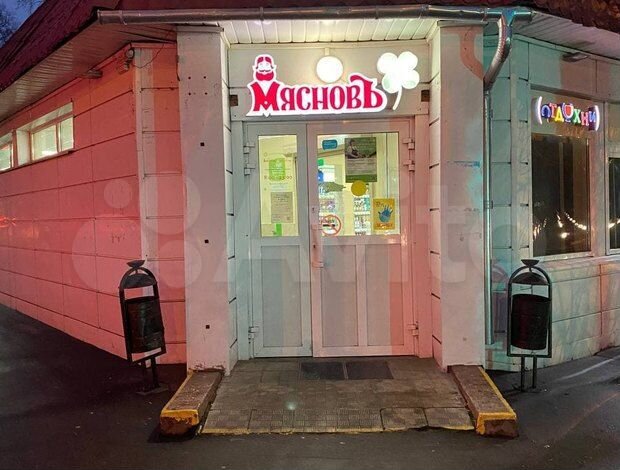 Продам торговое помещение, 309 м²