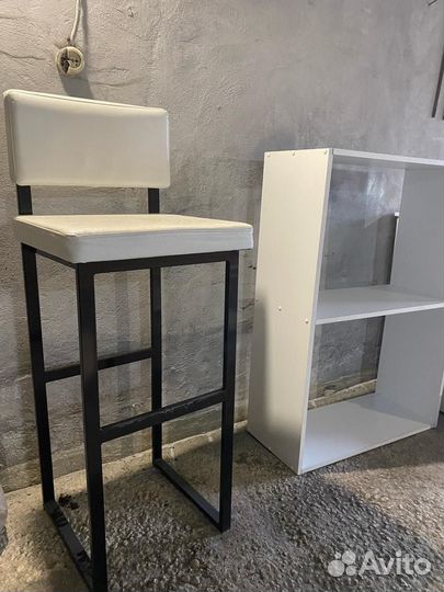 Барный стул