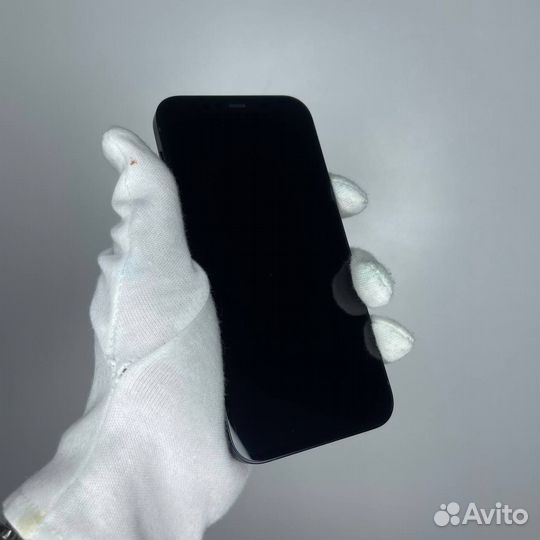 iPhone 12, 64 ГБ