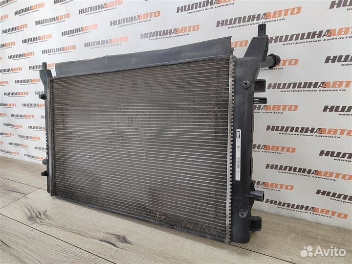 Радиатор охлаждения Volkswagen Golf 6 хэтчбек 5K1