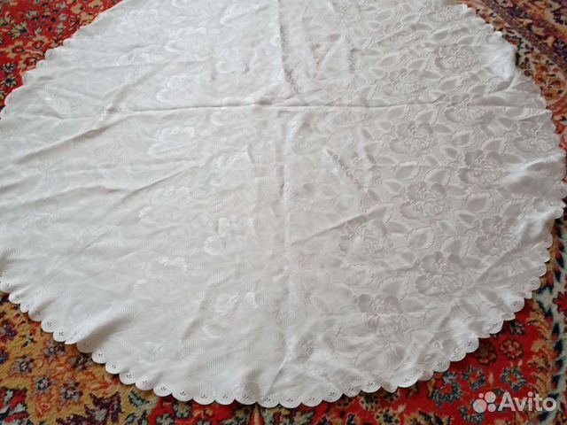 Скатерть нарядная