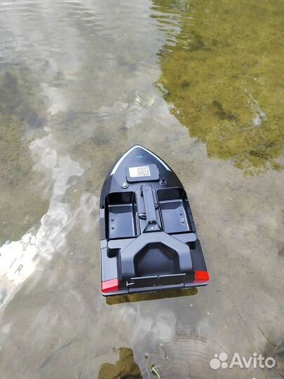 Прикормочный кораблик v020c