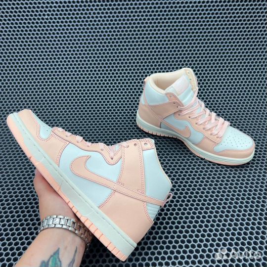 Кроссовки Nike Dunk High Crimson Tint