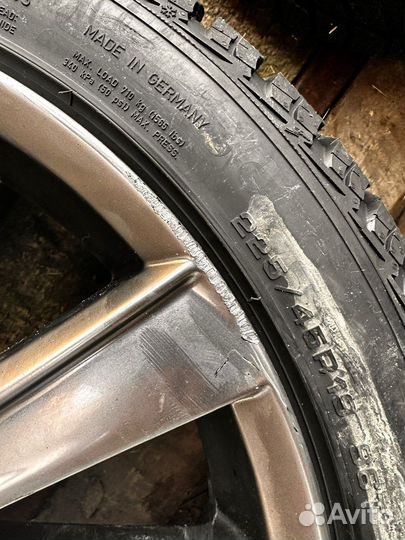 Goodyear UltraGrip Ice 2 225/45 R19 96T