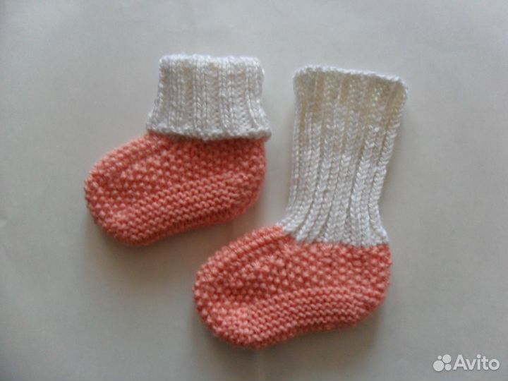 Шапочка + пинетки для новорожденного