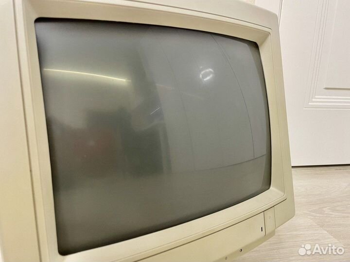 Apple Perfoma Plus Display 14 1993