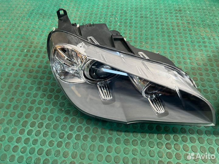 Комплект ксеноновых фар BMW X5 E70 LCI