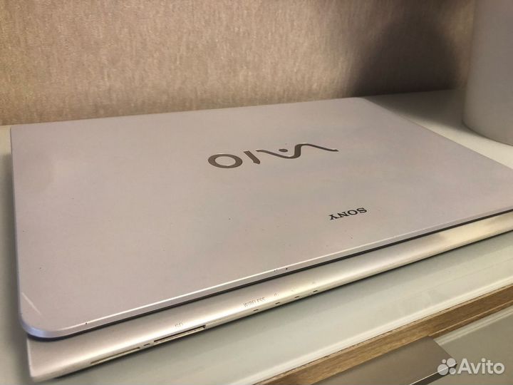 Ноутбук Sony Vaio SVE151D11V