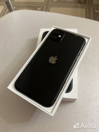 iPhone 11, 64 ГБ