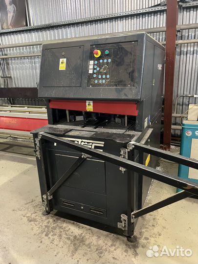 Продаю оборудование для пвх производства окон