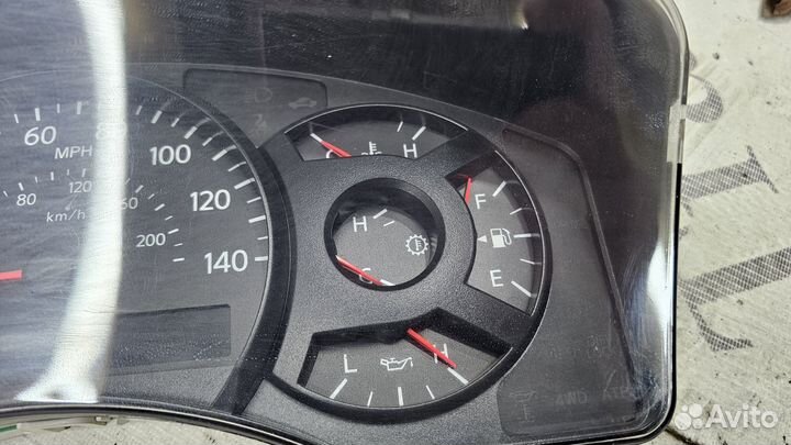 Приборная панель Nissan Armada 2003 TA