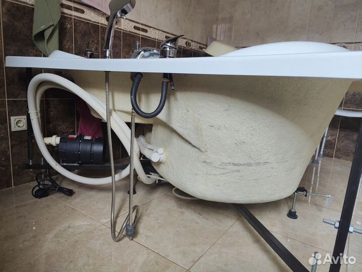 Ванна джакузи с гидромассажем бу