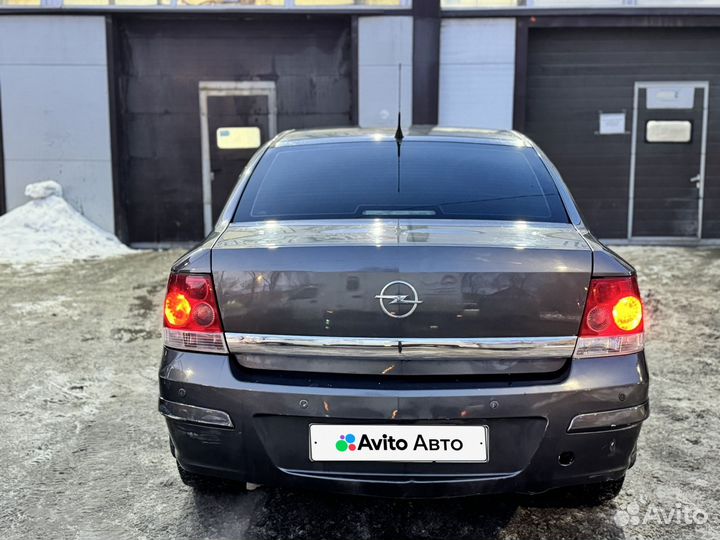 Opel Astra 1.8 AT, 2010, 250 000 км