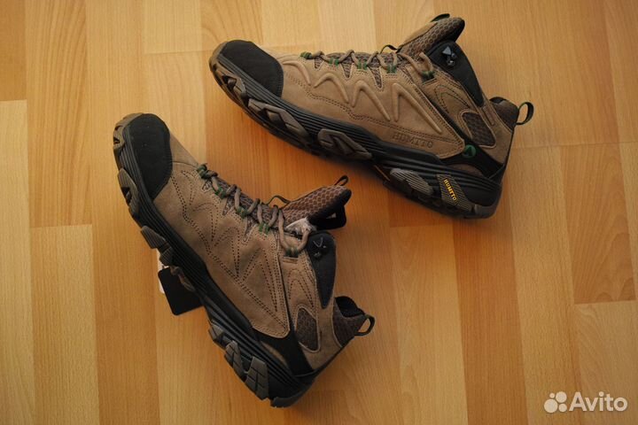 Треккинговые ботинки зимние. Новые