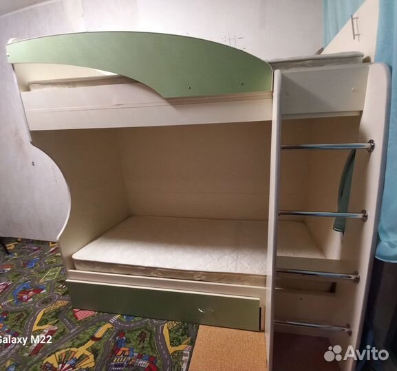 2х ярусная кровать с матрасами