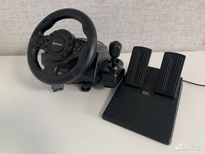 Игровой руль с педалями и коробкой передач