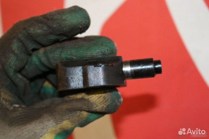 Натяжитель цепи грм Ford Focus 2 2.0L