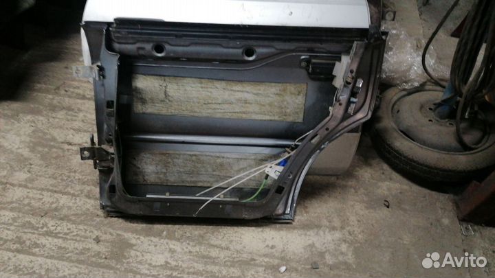 Дверь задняя правая Ауди 80 В4