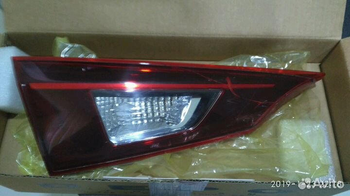 Фонарь задний внутренний левый для Mazda 3bm