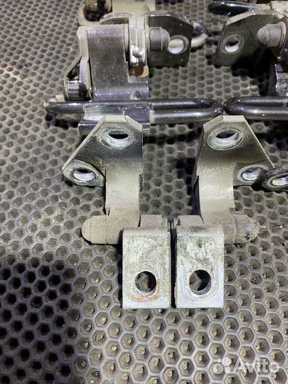 Петля двери Volkswagen Passat B6 B7 Пассат