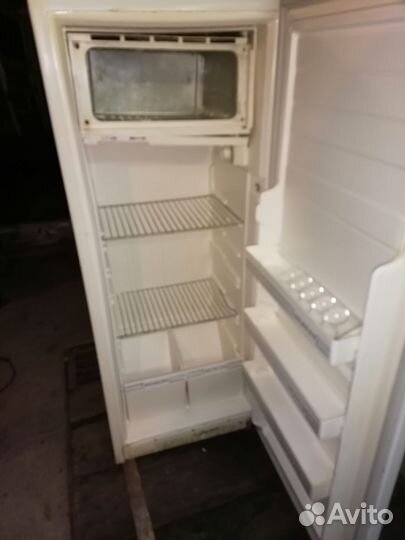 Холодильник бу маленький