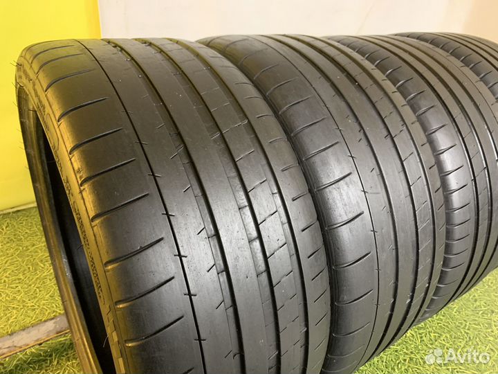 Michelin Pilot Super Sport 235/35 R19