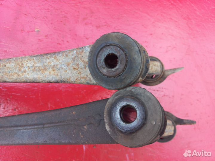 Передние рычаги Ford Focus 1