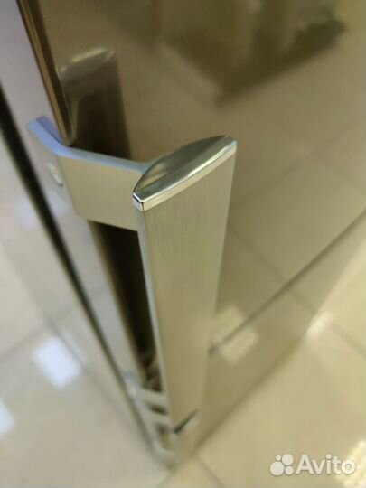 Холодильник Whirlpool