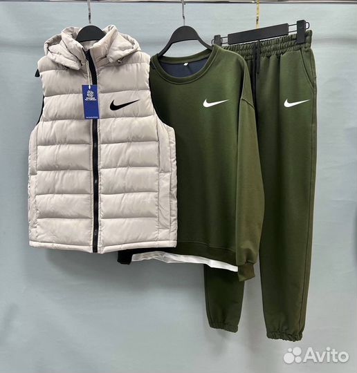 Осенний мужской спортивный костюм