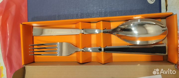 Набор столовых приборов на 12 персон