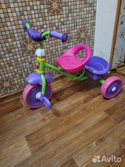 Трехколесный велосипед