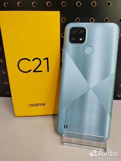 Телефон Realme C21 3/32gb