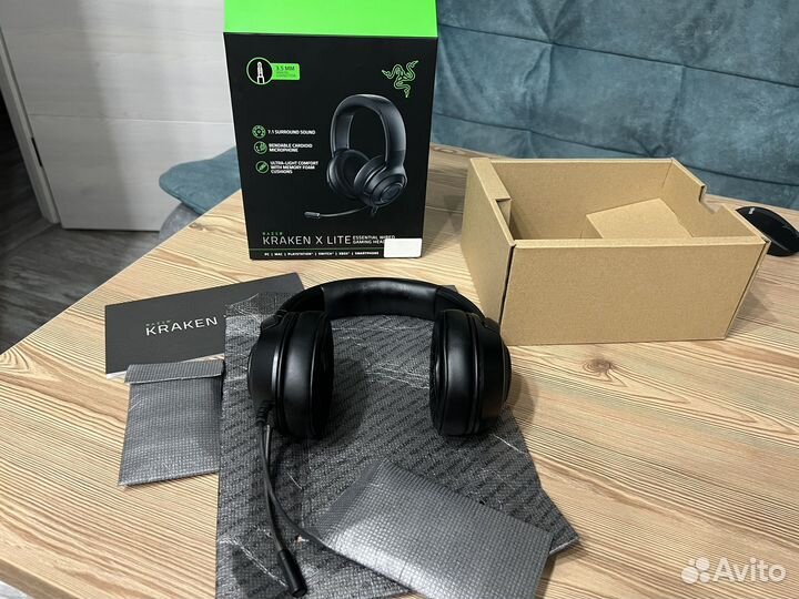 Наушники Razer Kraken X Lite комплект