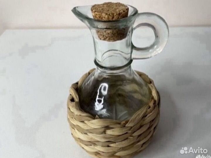 Кувшин маленький стеклянный с пробковой крышкой