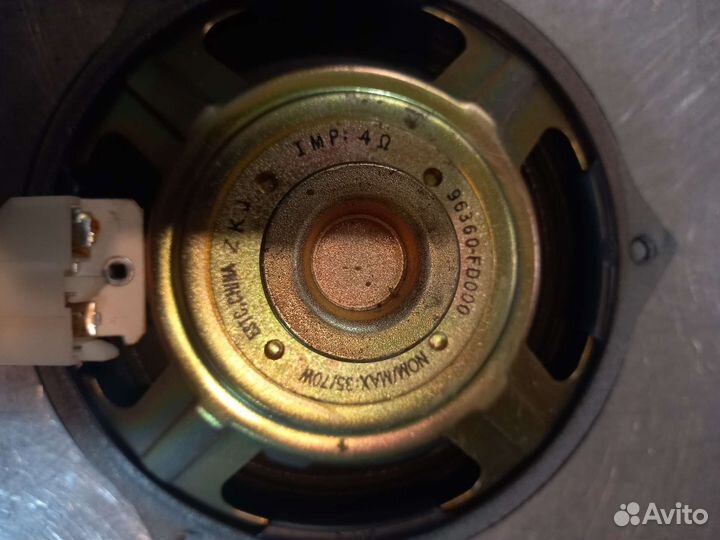 Динамик Kia Rio1