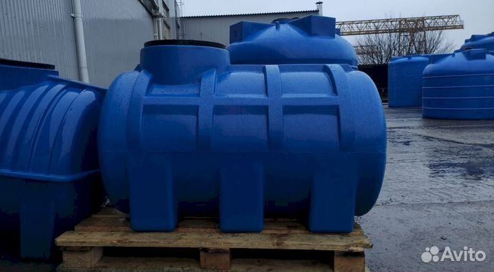 Ёмкость пластиковая в обрешётке