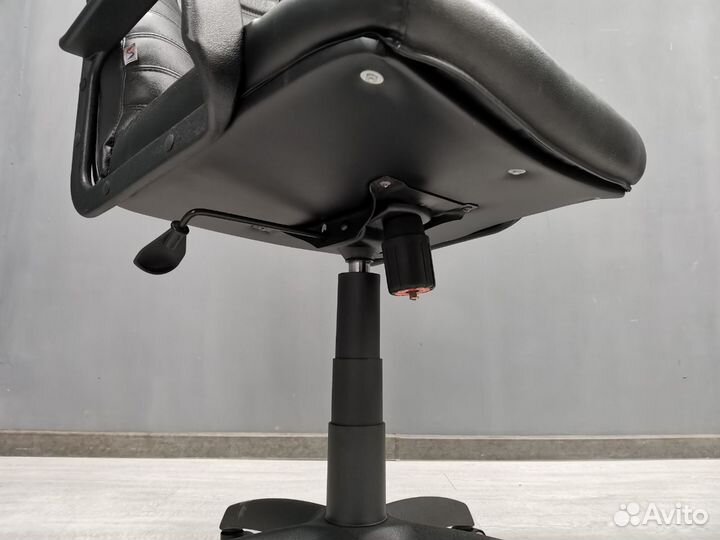 Директорское кресло