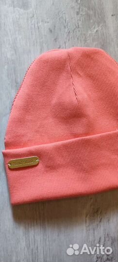 Шапка коралл (ручная работа)