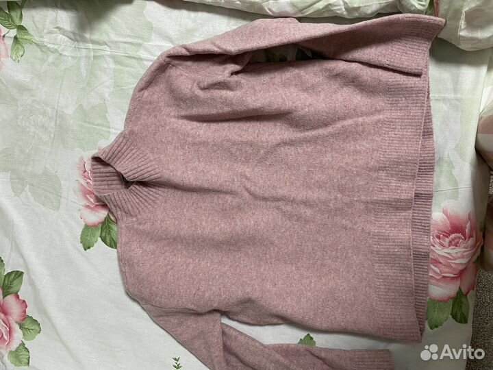 Свитер Uniqlo с шерстью