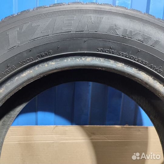 Kumho I'Zen KW31 215/60 R16