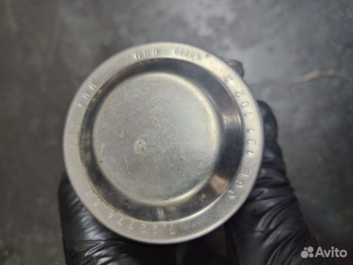 Клапан продувки катализатора VAG 06E131102A