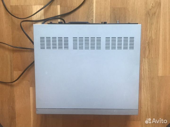 Видеомагнитофон Panasonic NV-G12