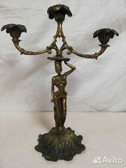 Старинный подсвечник из бронзы