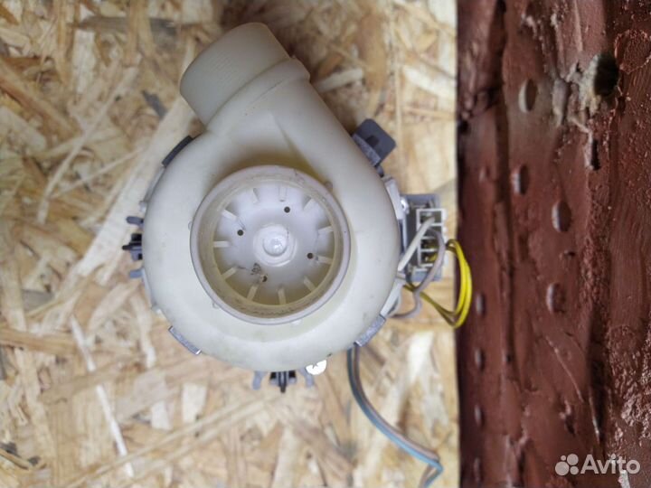 Циркуляционный насос Electrolux 003023016