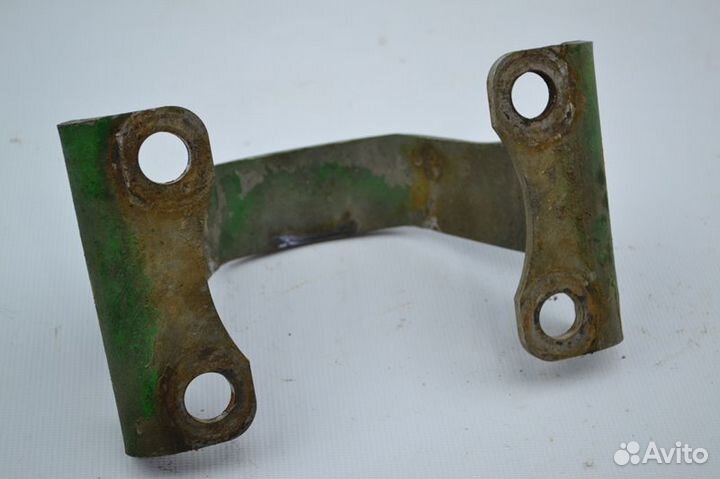 Кронштейн V образной тяги, правый volvo FH (01.05)