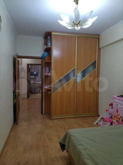 2-к. квартира, 55 м², 4/10 эт.